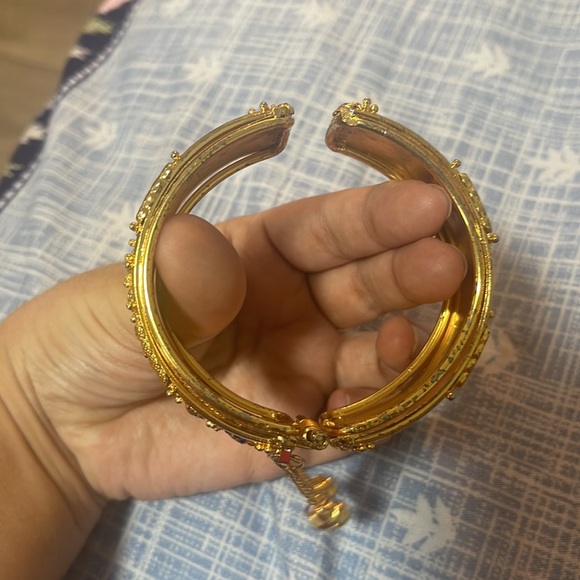 Women bracelets - Picture 2 of 2